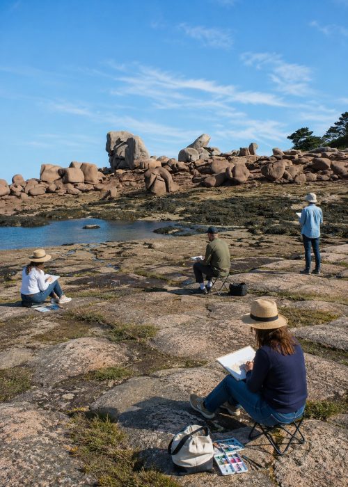 Peindre et dessiner à Trégastel en plein aire