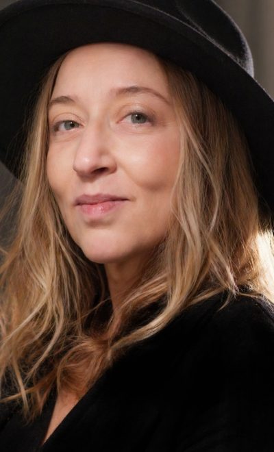 Dam Kat, artiste peintre, auteure, musicienne, bretagne